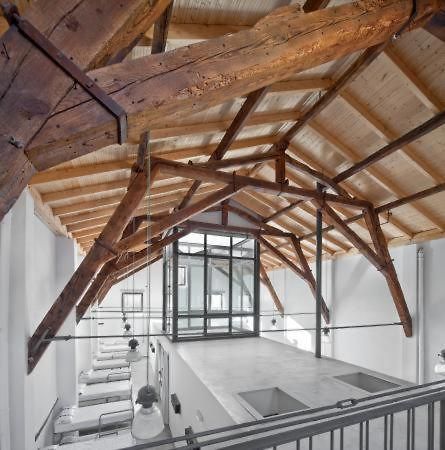 Albergue Santiago Apostol Логроньо Екстериор снимка