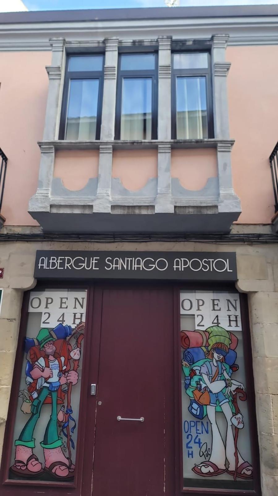 Albergue Santiago Apostol Логроньо Екстериор снимка
